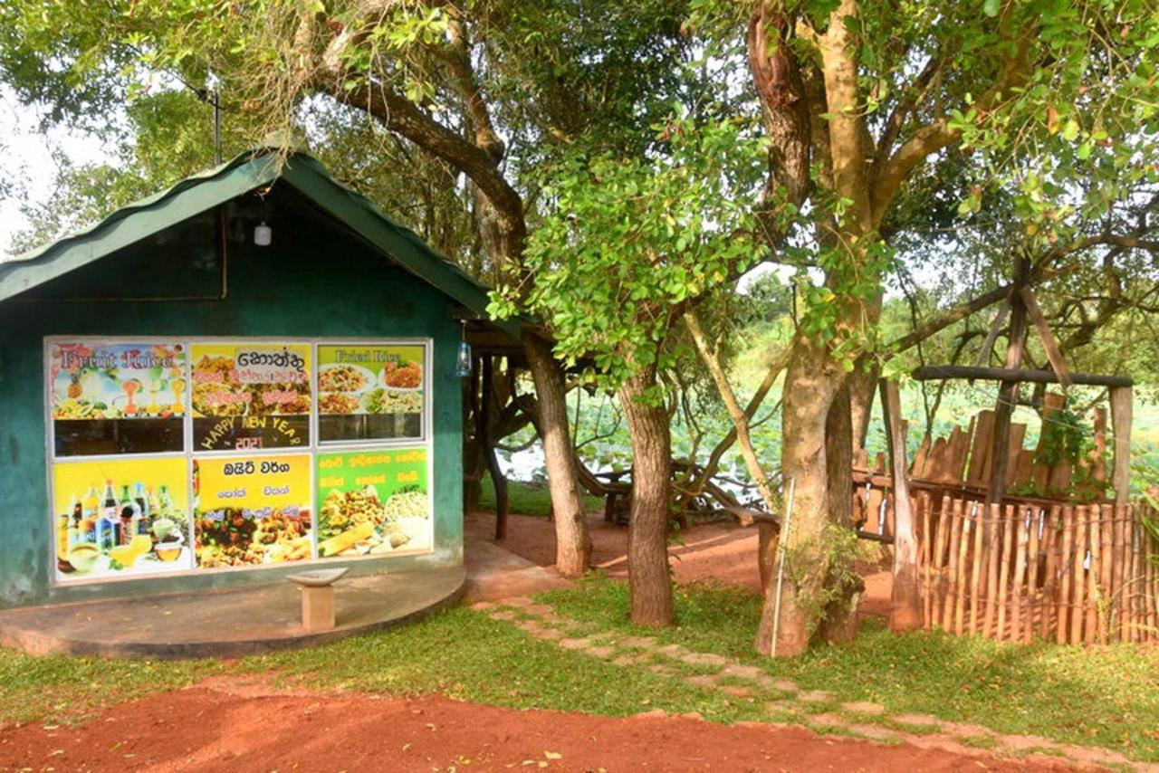 Meegahapokuna Resort Anuradhapura Eksteriør billede