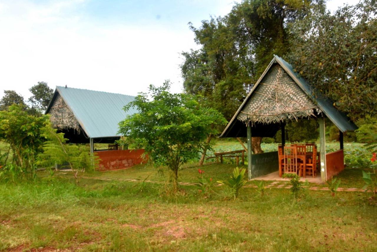 Meegahapokuna Resort Anuradhapura Eksteriør billede