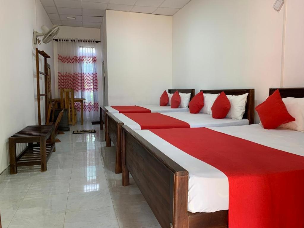 Meegahapokuna Resort Anuradhapura Eksteriør billede