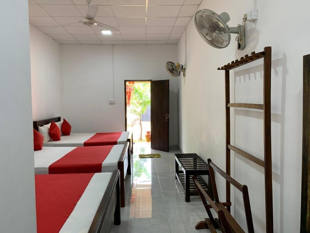 Meegahapokuna Resort Anuradhapura Eksteriør billede