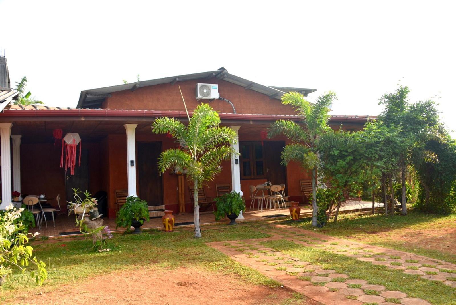 Meegahapokuna Resort Anuradhapura Eksteriør billede
